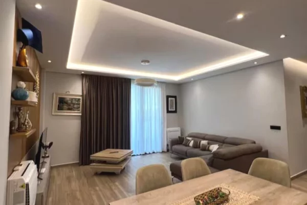 Shtepi me qera Apartament ne Tirane, 2+1, Mobilimi E mobiluar, Pagesa 1,500  Euro.