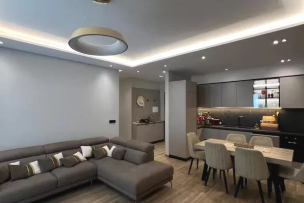 Shtepi me qera 2+1 ne Tirane - 1,500 Euro