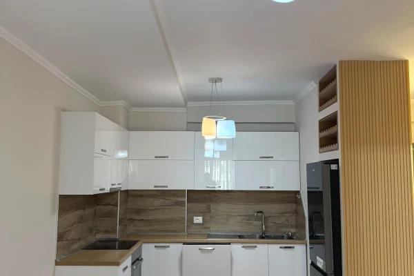 Shtepi ne shitje Apartament ne Tirane, 1+1, Mobilimi E mobiluar, Pagesa 14,200,000  Leke.
