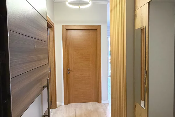 Shtepi ne shitje Apartament ne Tirane, 1+1, Mobilimi E mobiluar, Pagesa 14,200,000  Leke.