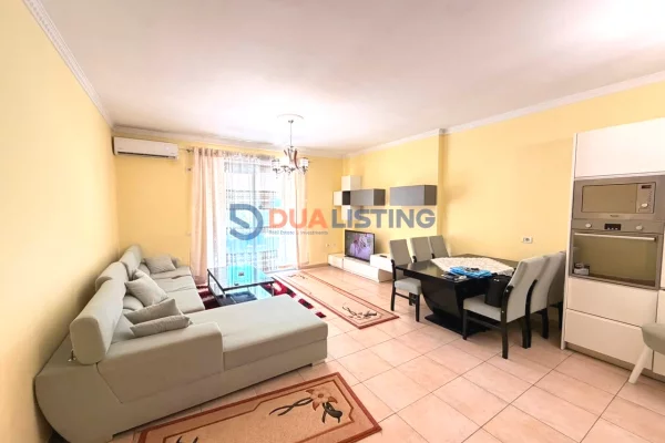 Shtepi me qera Apartament ne Tirane, 2+1, Mobilimi E mobiluar, Pagesa 450  Euro.