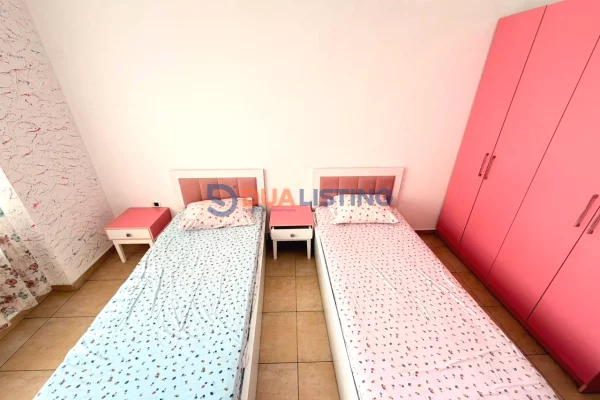 Shtepi me qera Apartament ne Tirane, 2+1, Mobilimi E mobiluar, Pagesa 450  Euro.