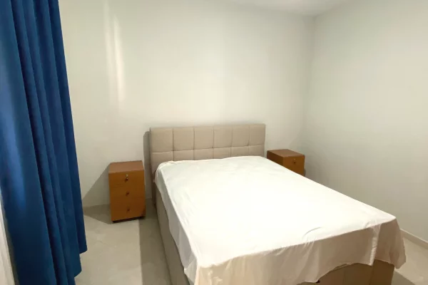 Shtepi me qera Apartament ne Tirane, 1+1, Mobilimi E mobiluar, Pagesa 55,000  Leke.