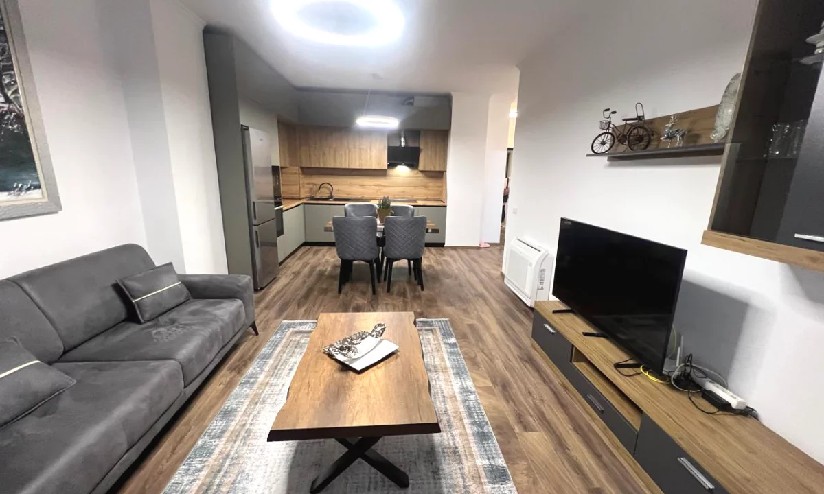 Shtepi me qera Apartament ne Tirane, 2+1, Mobilimi E mobiluar, Pagesa 1,200  Euro.