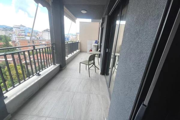 Shtepi me qera Apartament ne Tirane, 2+1, Mobilimi E mobiluar, Pagesa 1,200  Euro.