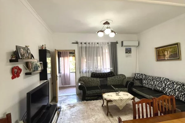 Casa in vendita 1+1 a Tirana - 12,500,000 Leke