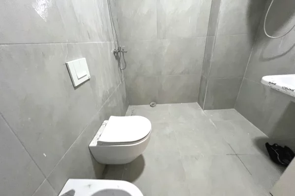 Shtepi me qera Apartament ne Tirane, 2+1, Mobilimi E mobiluar, Pagesa 550  Euro.