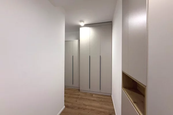 Shtepi ne shitje Apartament ne Tirane, 2+1, Mobilimi E mobiluar, Pagesa 265,000  Euro.