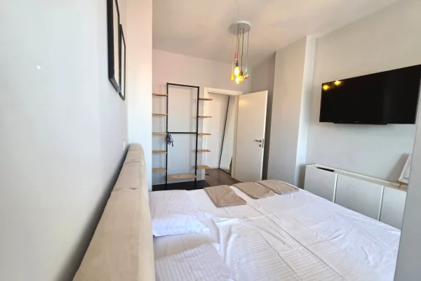 Shtepi ne shitje Apartament ne Tirane, 2+1, Mobilimi E mobiluar, Pagesa 29,000,000  Leke.