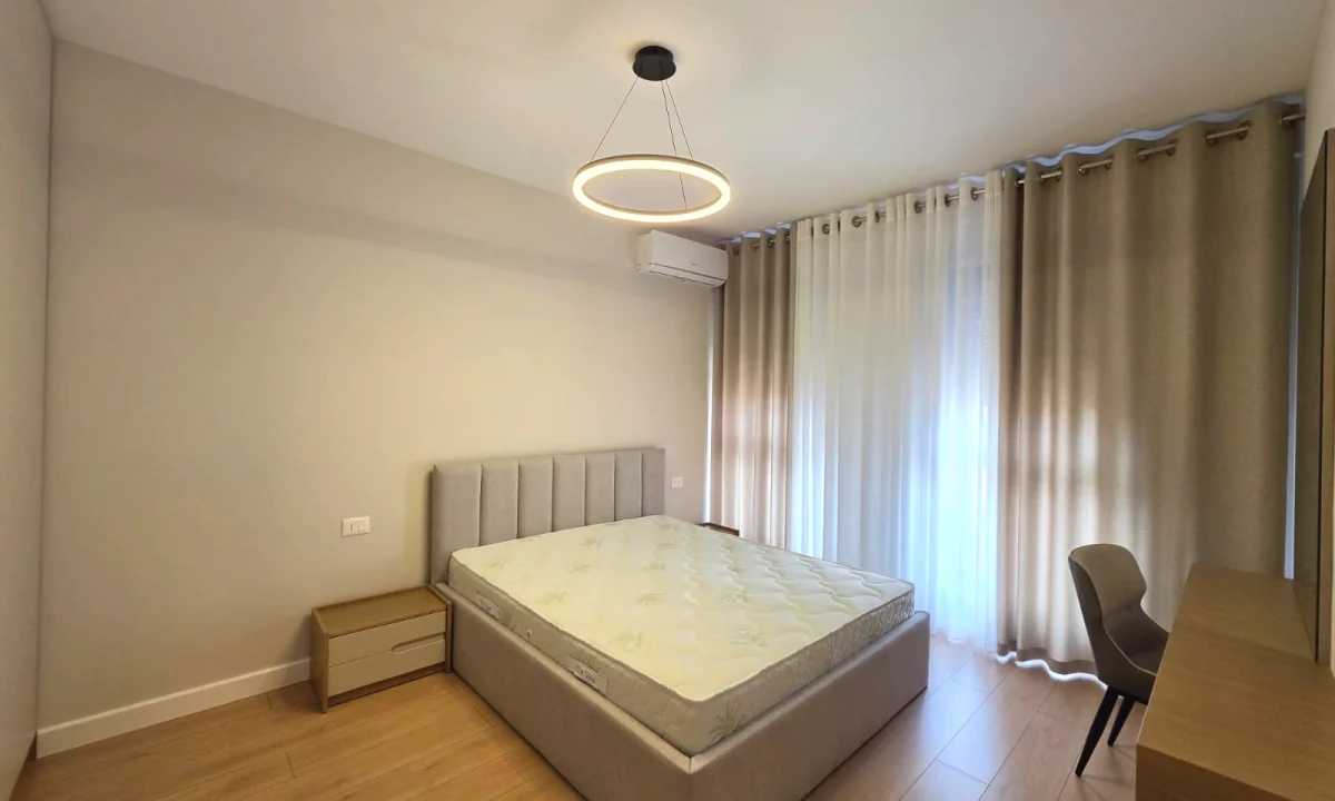 Shtepi me qera Apartament ne Tirane, 2+1, Mobilimi E mobiluar, Pagesa 800  Euro.