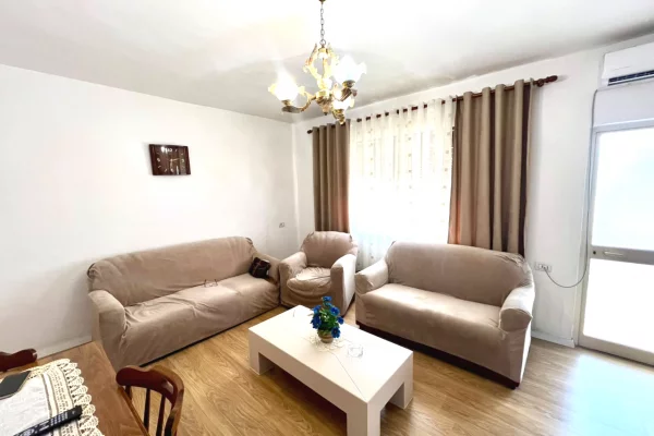 Shtepi ne shitje 3+1 ne Tirane - 180,000 Euro