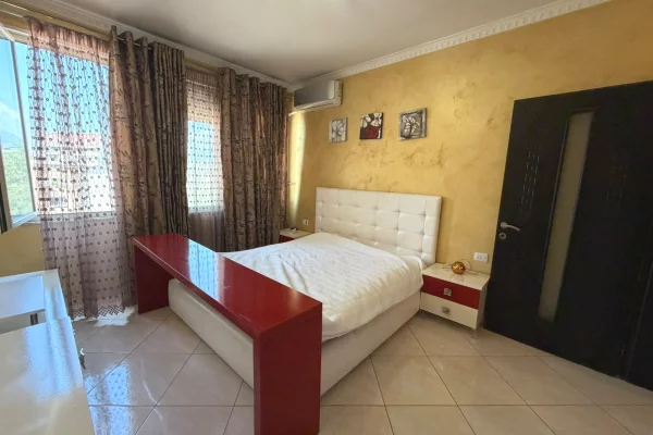 Shtepi me qera Apartament ne Tirane, 1+1, Mobilimi E mobiluar, Pagesa 550  Euro.