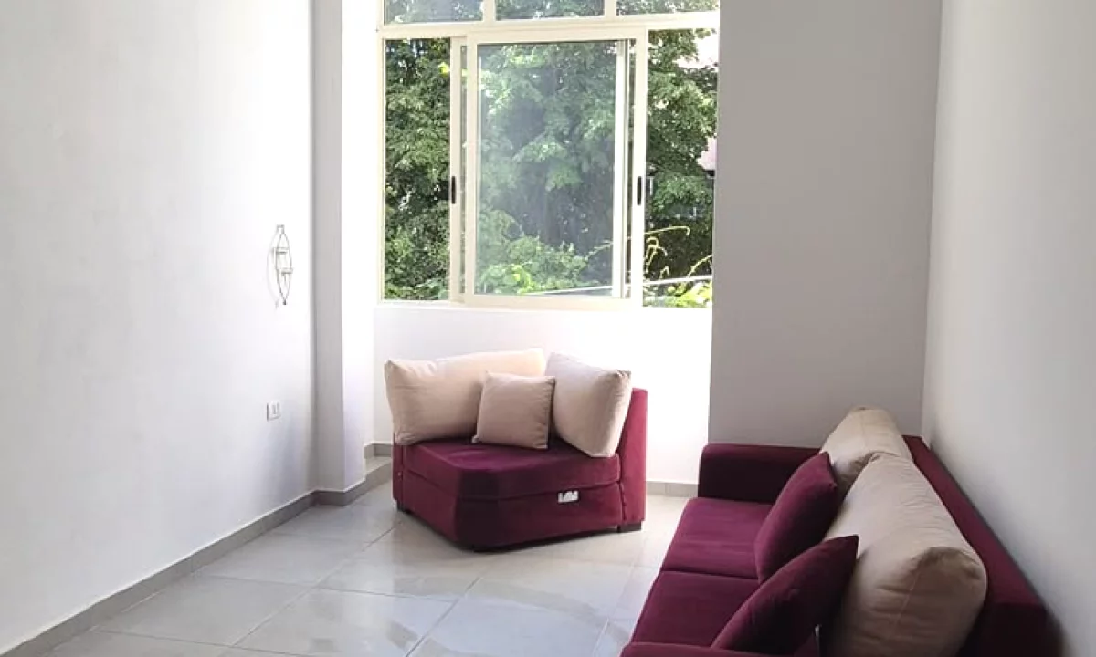 Shtepi ne shitje Apartament ne Tirane, 1+1, Mobilimi Bosh, pa mobiluar, Pagesa 86,000  Euro.