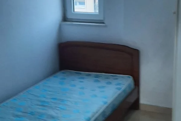Shtepi me qera Apartament ne Tirane, 2+1, Mobilimi E mobiluar, Pagesa 45,000  Leke.