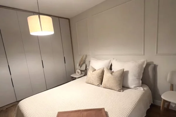 Shtepi ne shitje Apartament ne Tirane, 1+1, Mobilimi E mobiluar, Pagesa 165,000  Euro.