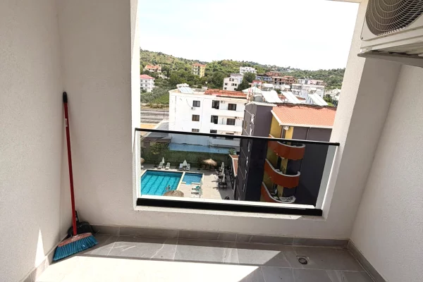 Shtepi ne shitje Apartament ne Durres, 1+1, Mobilimi E mobiluar, Pagesa 135,000  Euro.