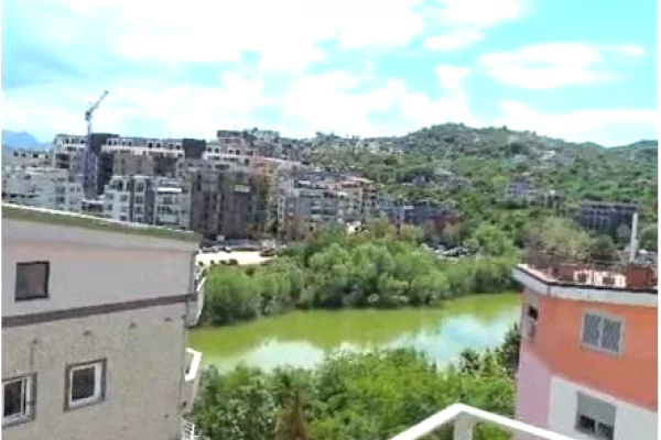 Shtepi ne shitje Apartament ne Tirane, 2+1, Mobilimi E mobiluar, Pagesa 250,000  Euro.