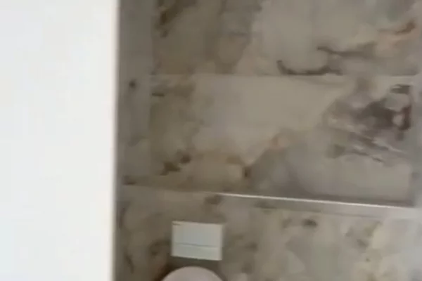 Shtepi ne shitje Apartament ne Durres, 1+1, Mobilimi Bosh, pa mobiluar, Pagesa 75,900  Euro.