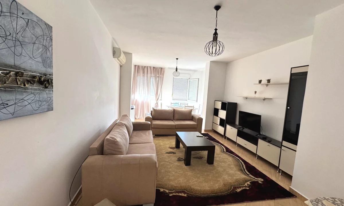 Shtepi me qera Apartament ne Tirane, 2+1, Mobilimi E mobiluar, Pagesa 70,000  Leke.