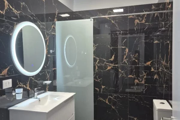 Shtepi me qera Apartament ne Tirane, 1+1, Mobilimi E mobiluar, Pagesa 55,000  Leke.