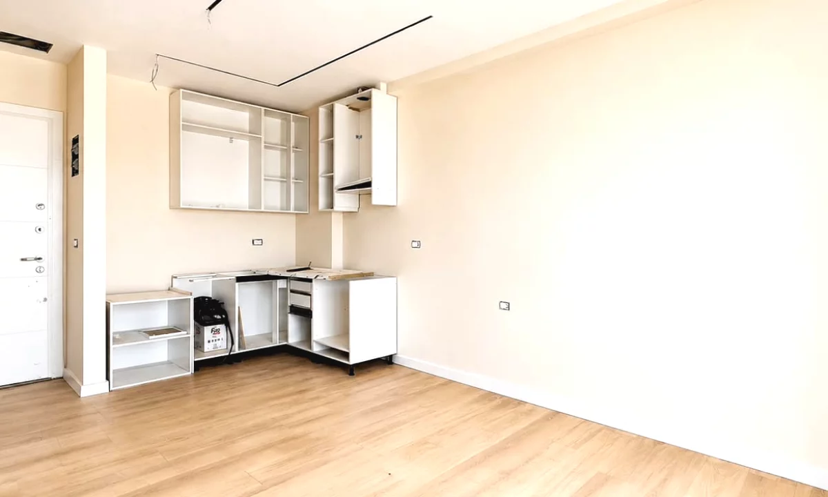 Shtepi ne shitje Apartament ne Tirane, 1+1, Mobilimi E mobiluar, Pagesa 130,000  Euro.