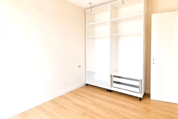 Shtepi ne shitje Apartament ne Tirane, 1+1, Mobilimi E mobiluar, Pagesa 130,000  Euro.