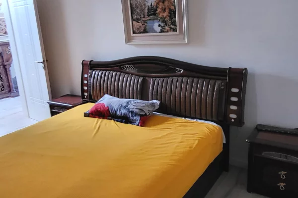 Shtepi me qera Apartament ne Tirane, 2+1, Mobilimi E mobiluar, Pagesa 70,000  Leke.