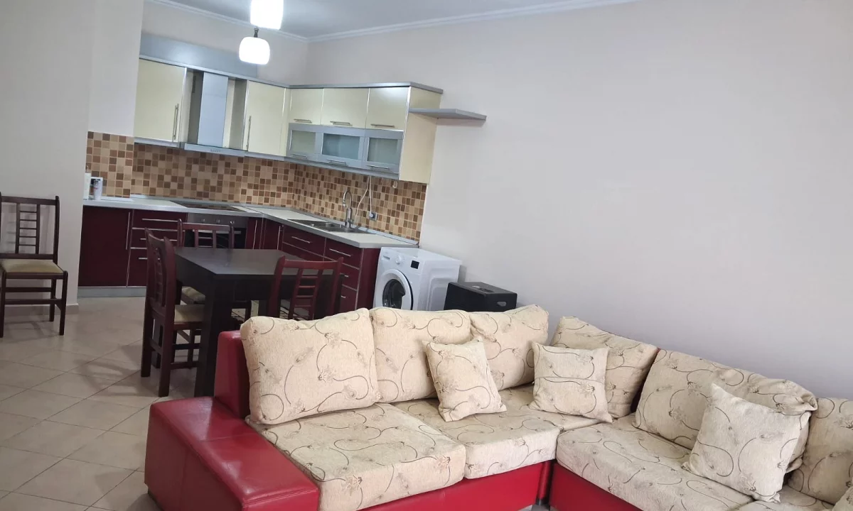 Shtepi me qera Apartament ne Tirane, 1+1, Mobilimi E mobiluar, Pagesa 50,000  Leke.