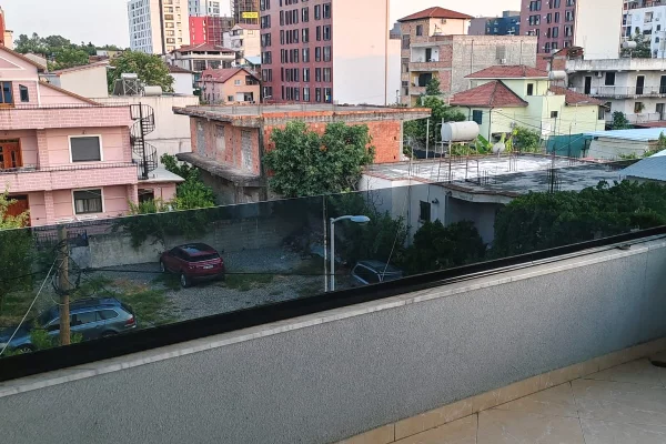 Shtepi me qera Apartament ne Tirane, 1+1, Mobilimi E mobiluar, Pagesa 50,000  Leke.
