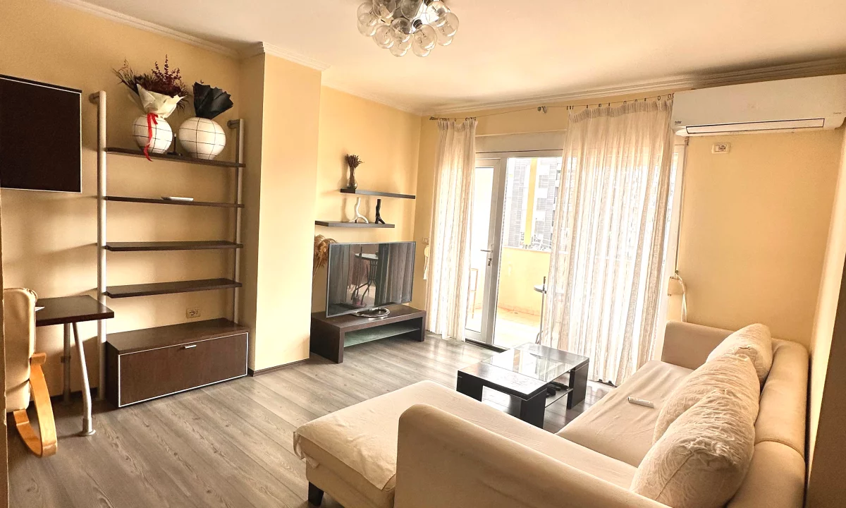 Shtepi ne shitje Apartament ne Tirane, 2+1, Mobilimi E mobiluar, Pagesa 290,000  Euro.