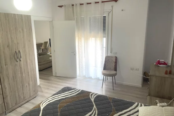 Shtepi me qera Apartament ne Tirane, 1+1, Mobilimi E mobiluar, Pagesa 60,000  Leke.