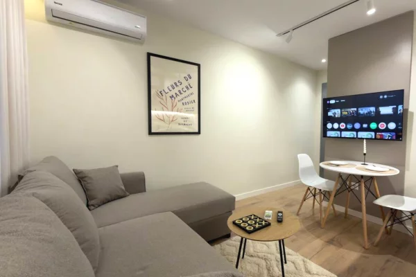 Shtepi ne shitje Apartament ne Tirane, 1+1, Mobilimi E mobiluar, Pagesa 187,000  Euro.