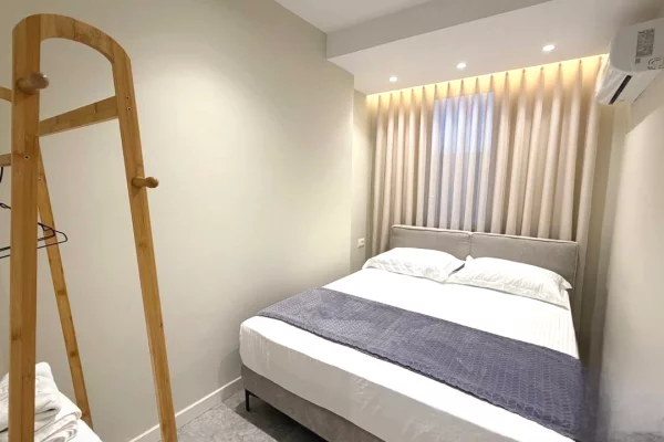 Shtepi ne shitje Apartament ne Tirane, 1+1, Mobilimi E mobiluar, Pagesa 187,000  Euro.