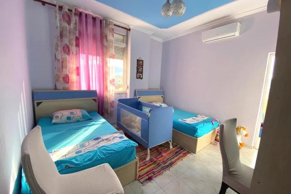 Shtepi me qera 2+1 ne Tirane - 55,000 Leke