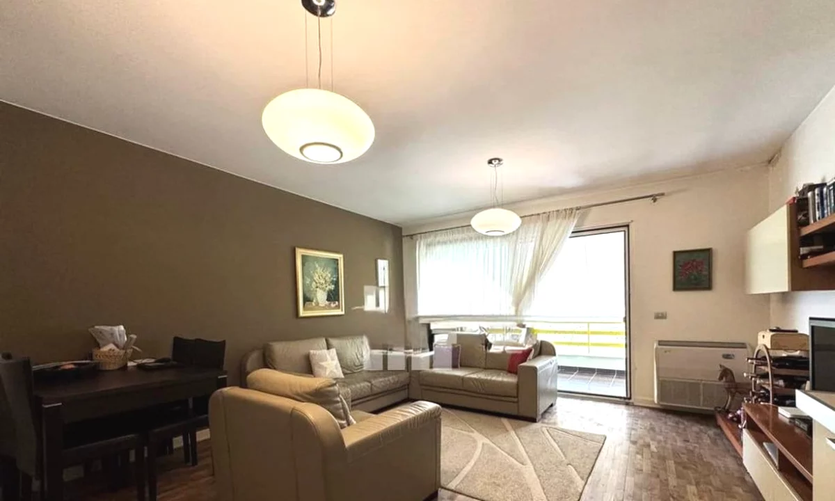 Shtepi ne shitje Apartament ne Tirane, 2+1, Mobilimi E mobiluar, Pagesa 235,000  Euro.