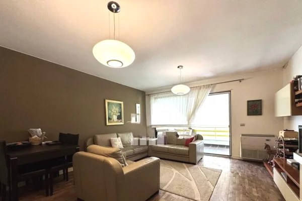 Shtepi ne shitje 2+1 ne Tirane - 235,000 Euro