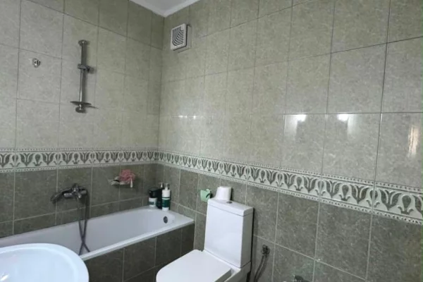 Shtepi ne shitje Apartament ne Tirane, 2+1, Mobilimi E mobiluar, Pagesa 235,000  Euro.