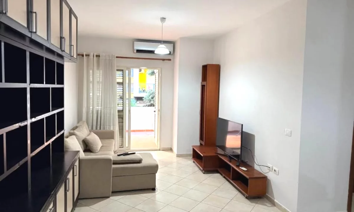 Shtepi me qera Apartament ne Tirane, 2+1, Mobilimi E mobiluar, Pagesa 50,000  Leke.