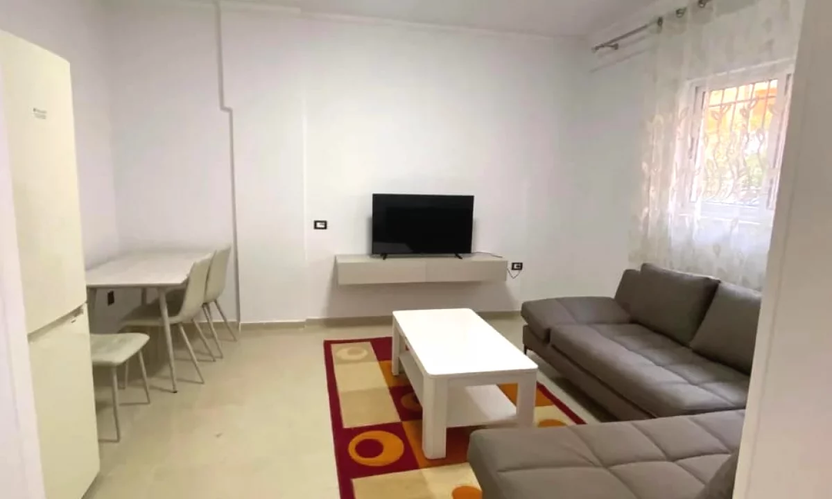 Shtepi me qera Apartament ne Tirane, 1+1, Mobilimi E mobiluar, Pagesa 45,000  Leke.