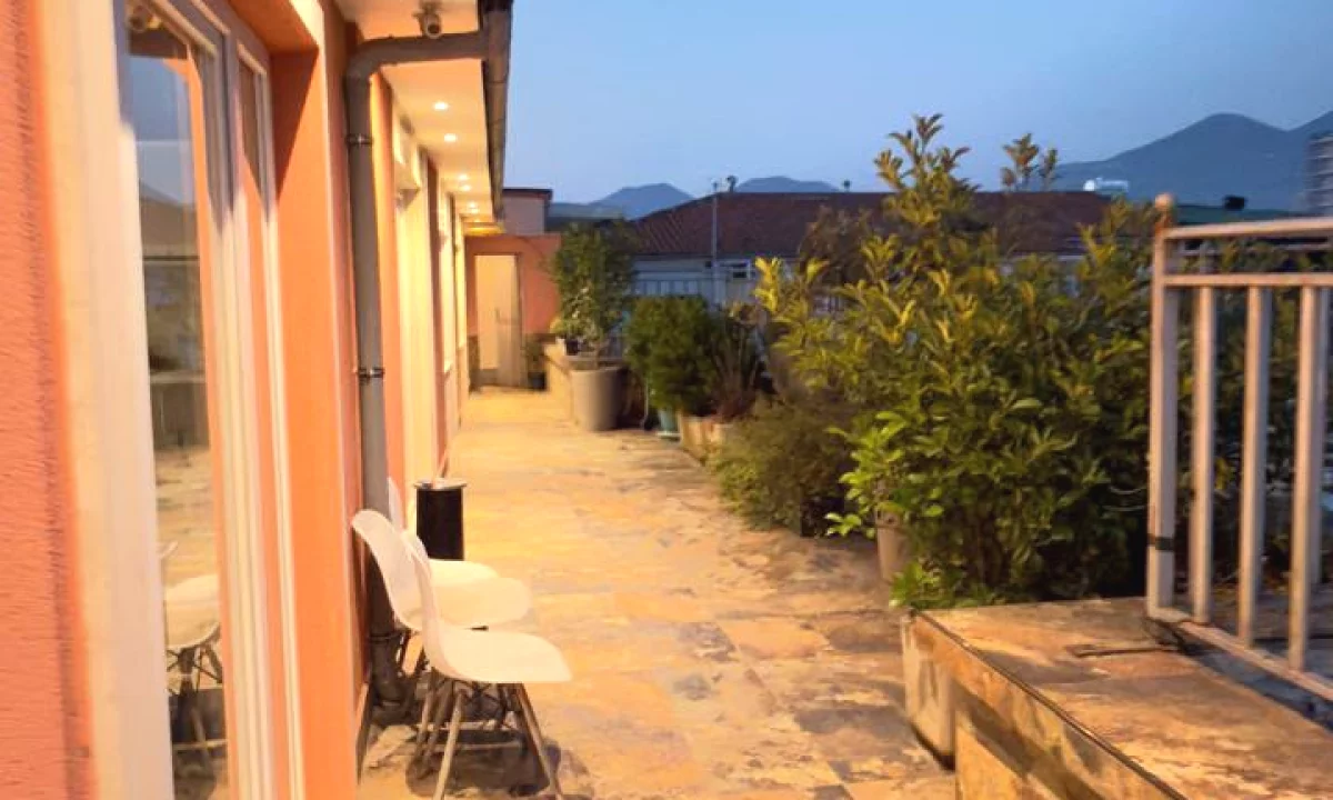 Me qera 350 m2 zyra , Rooftop te kika 1, Komuna e Parisit