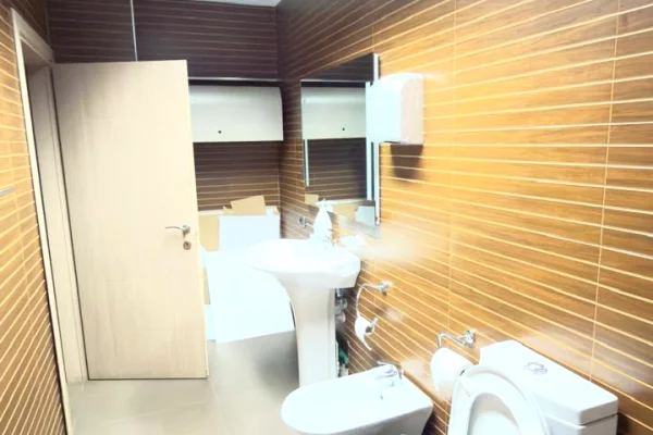 Me qera 350 m2 zyra , Rooftop te kika 1, Komuna e Parisit