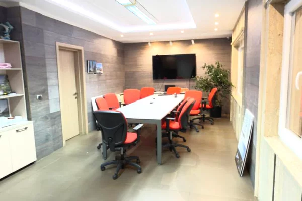 Me qera 350 m2 zyra , Rooftop te kika 1, Komuna e Parisit