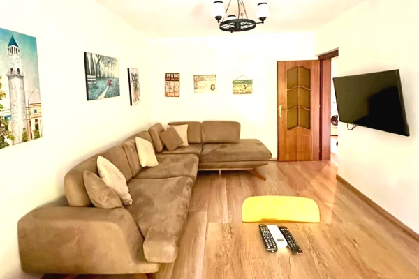 SHITET APARTAMENT 1+1 + DEPO + BALLKON – ZOGU I ZI 