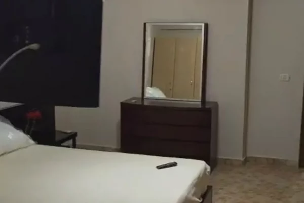 Shtepi me qera Apartament ne Tirane, 1+1, Mobilimi E mobiluar, Pagesa 45,000  Leke.