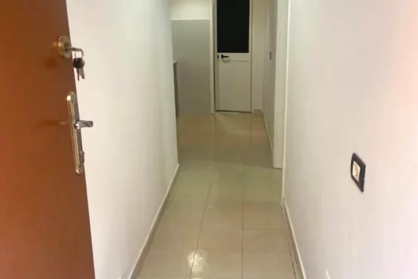 Shtepi me qera Apartament ne Tirane, 1+1, Mobilimi E mobiluar, Pagesa 45,000  Leke.