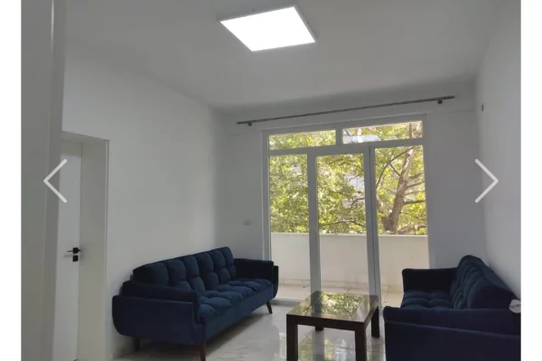 Shtepi me qera Apartament ne Tirane, 1+1, Mobilimi E mobiluar, Pagesa 60,000  Leke.