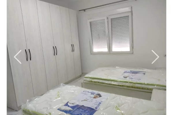 Shtepi me qera Apartament ne Tirane, 1+1, Mobilimi E mobiluar, Pagesa 60,000  Leke.
