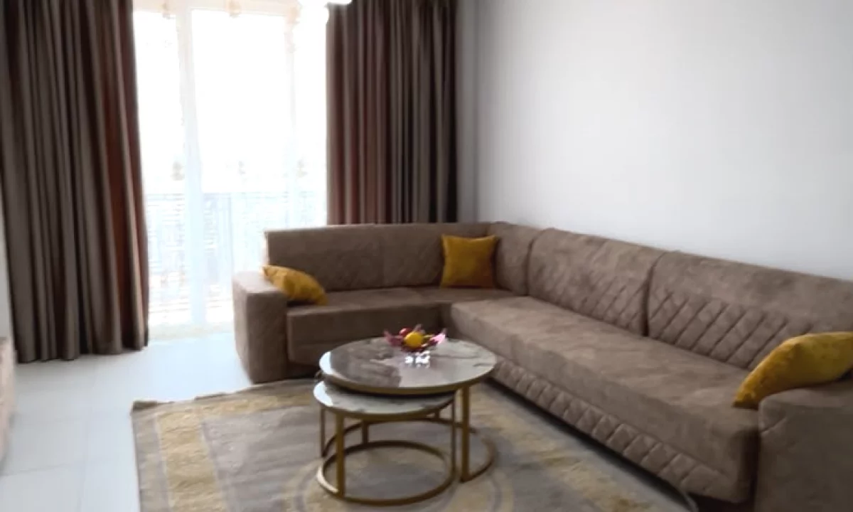 Shtepi me qera Apartament ne Tirane, 2+1, Mobilimi E mobiluar, Pagesa 45,000  Leke.