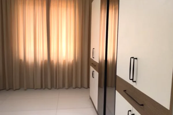 Shtepi me qera Apartament ne Tirane, 2+1, Mobilimi E mobiluar, Pagesa 45,000  Leke.