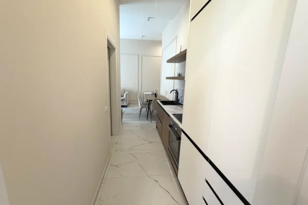 Shtepi me qera Apartament ne Tirane, 2+1, Mobilimi E mobiluar, Pagesa 100,000  Leke.